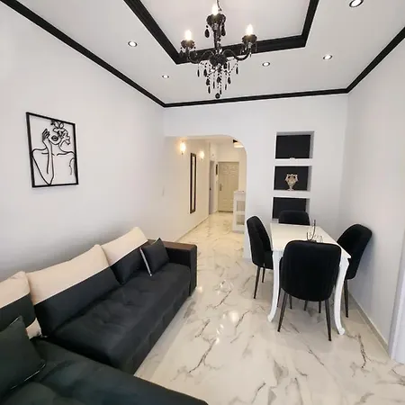 Black And White Кавала