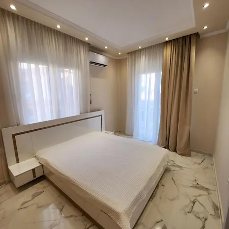 Διαμέρισμα Black And White